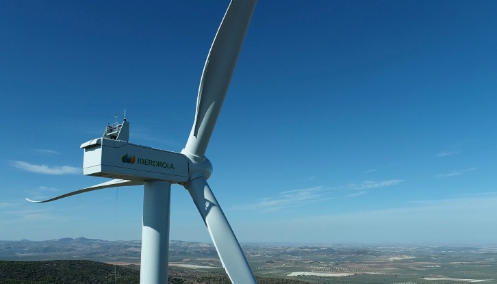 Iberdrola signs French PPA
