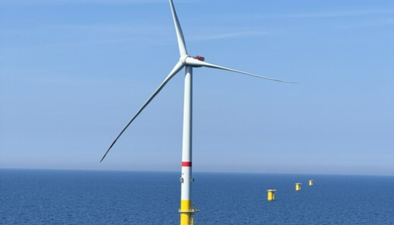 First turbine goes up at Baltic Eagle First turbine goes up at Baltic Eagle