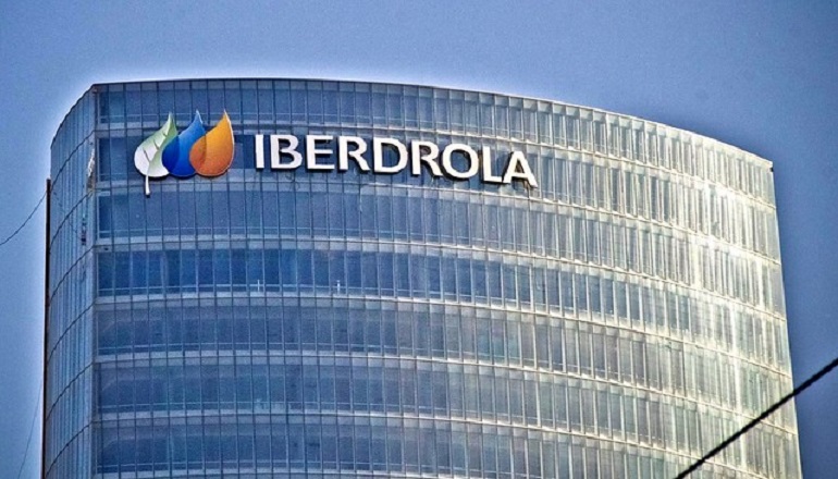 Iberdrola lifts profit on network growth Iberdrola solar plant powers Salzgitter green steel
