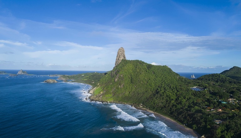 Iberdrola dabbles in floating solar on Brazilian island