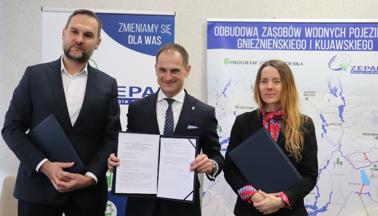 Orsted and Poland’s ZE PAK sign job creation agreement Orsted and Poland's ZE PAK sign job creation agreement