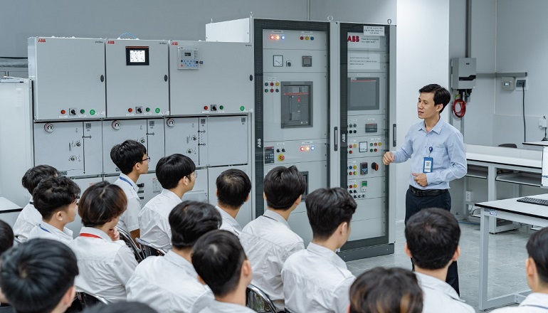 Vietnamese university launches smart grid lab Vietnamese university launches smart grid lab