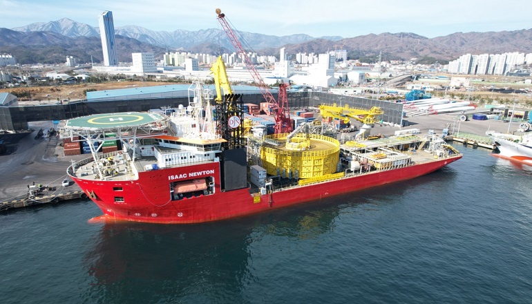 Jan De Nul installs final West Alpha cable section