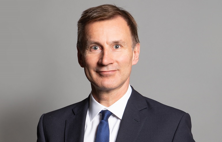 UK pledges extra £120m for clean supply chains Chancellor commissions planning system review