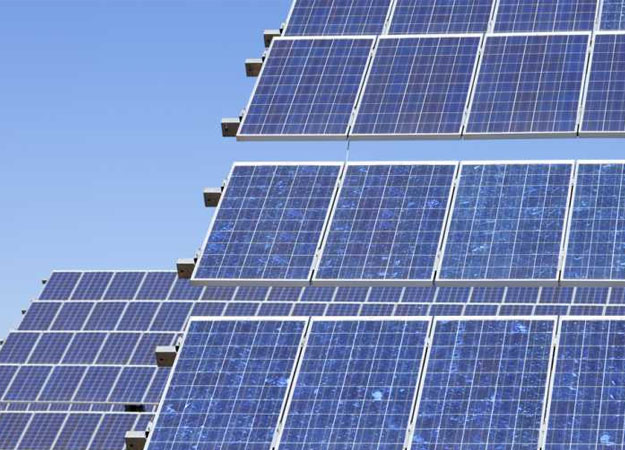 Chinese developer wins 300MW Saudi solar project Solar panel producer embraces 100% renewables target