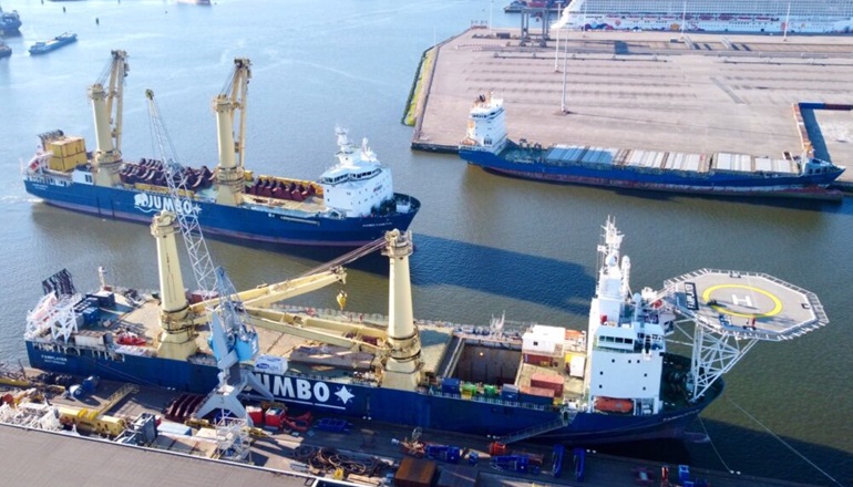 Jumbo extends support on Yunlin Jumbo extends support on Yunlin