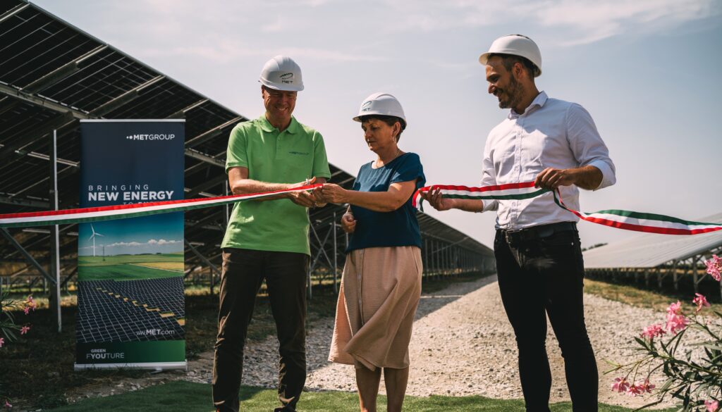 MET inaugurates second Hungarian PV plant MET inaugurates second Hungarian PV plant