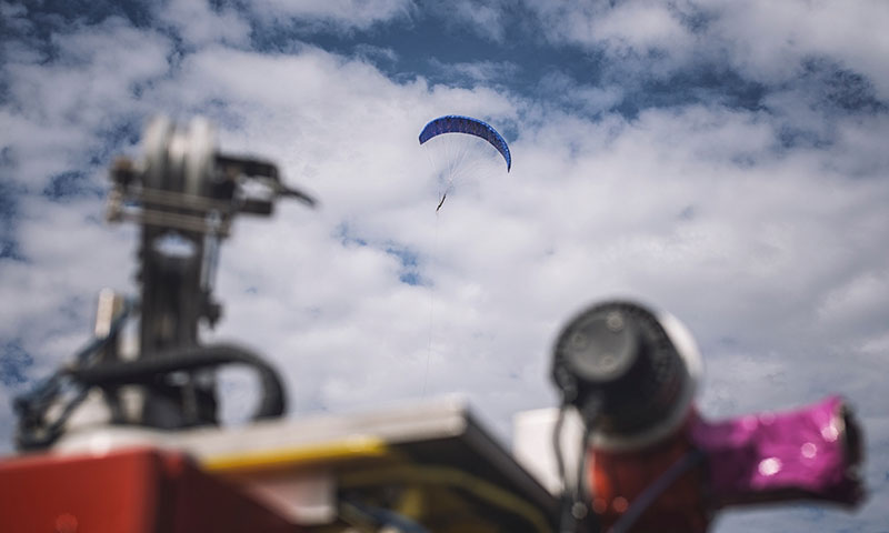 Kite power sails into Scotland