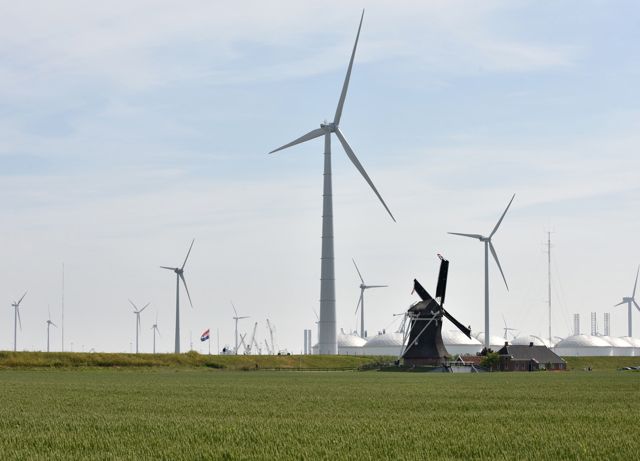 Lagerwey giant delivers first power
