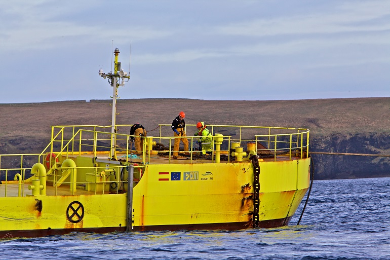 Spanish tidal floater shipshape off Orkney Spanish tidal floater shipshape off Orkney