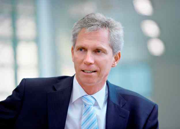 LM returns to profit