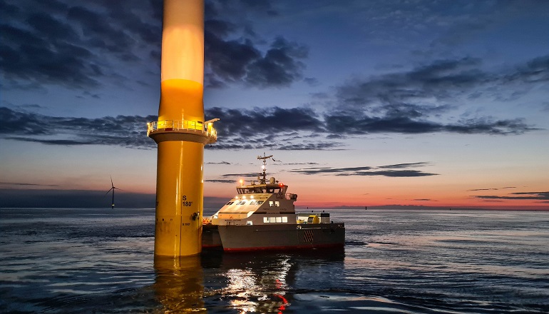 Manor Renewable Energy (MRE) has positioned its five hundredth JCB generator offshore during work on the Hornsea 2 offshore wind project off the UK where it will contribute to the temporary power requirement needed for successful turbine commissioning