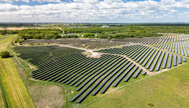 MET Group powers up first German solar park MET Group powers up first German solar park