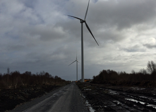 Irish voice wind support Irish duo cash rich at Oweninny