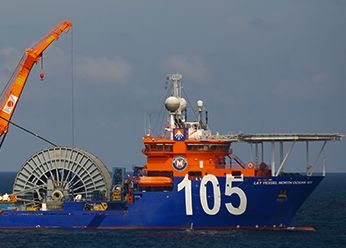 Oceanteam offloads vessel stake