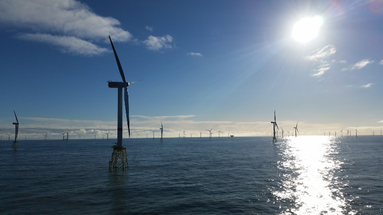 RWE strikes German offshore wind power deals