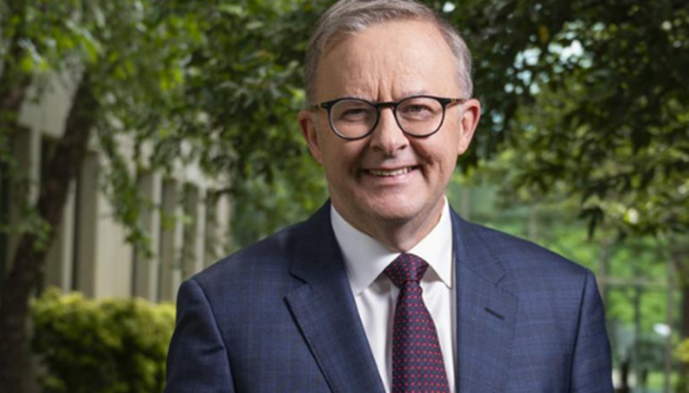 Oz unveils clean energy investment plans Oz unveils clean energy investment plans