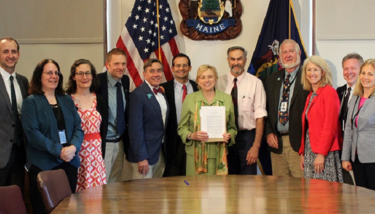 Maine Governor proposes floater demo