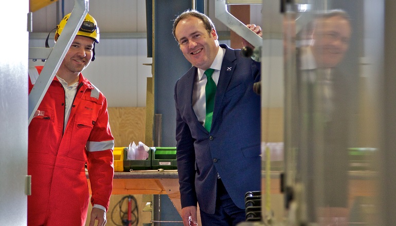 Scottish government backs 2MW tidal turbine Scottish government backs 2MW tidal turbine