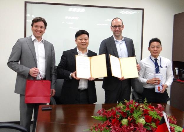 OutSmart forms Taiwan team OutSmart forms Taiwan team