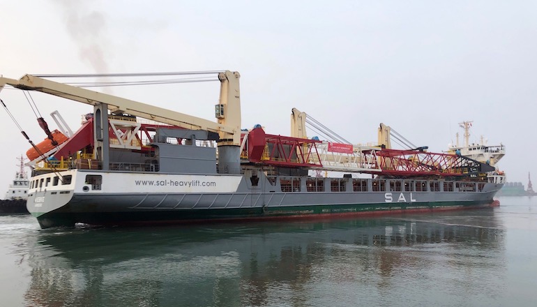 Pacific Osprey ready for new crane boom Pacific Osprey ready for new crane boom