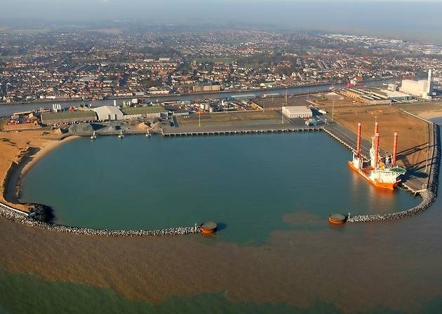 Yarmouth nears Norfolk twins deal