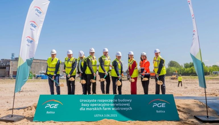Construction begins on PGE offshore wind base Construction begins on PGE offshore wind base