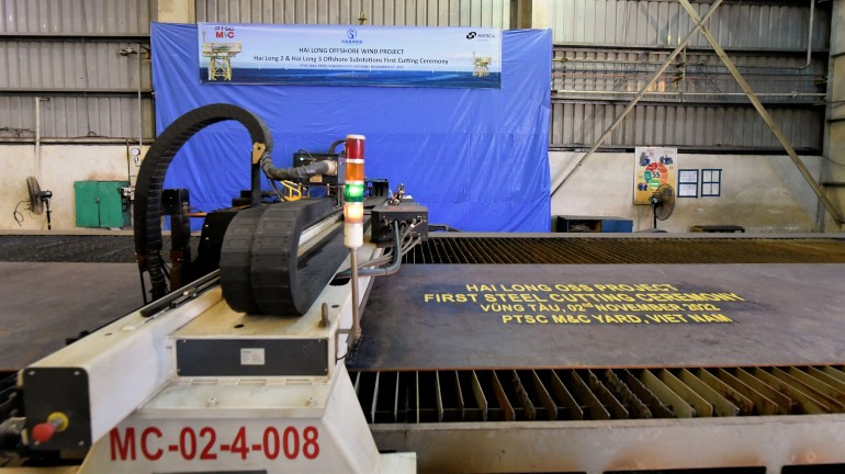 Hai Long cuts first steel for substations
