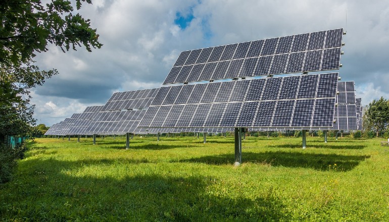RWE swoops for $6.8bn Con Edison renewables unit RWE swoops for $6.8bn Con Edison renewables unit