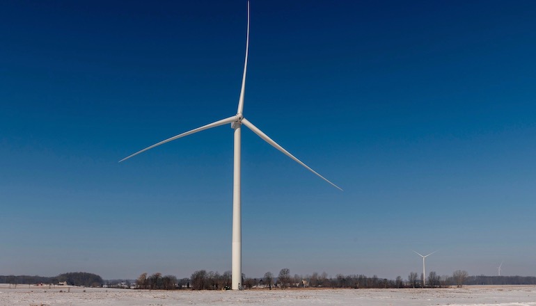 Pine River turbines spin in Michigan