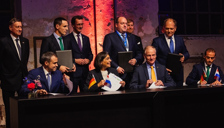 European ports ink hydrogen corridor pact European ports ink hydrogen corridor pact