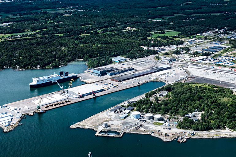 RWE, Port of Karlshann ink Baltic MoU RWE
