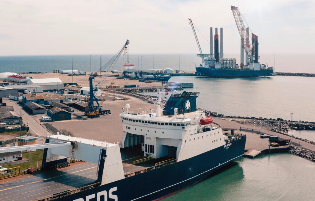 Port of Roenne wins Arcadis Ost 1 monopile storage gig Port of Roenne wins Arcadis Ost 1 monopile storage gig