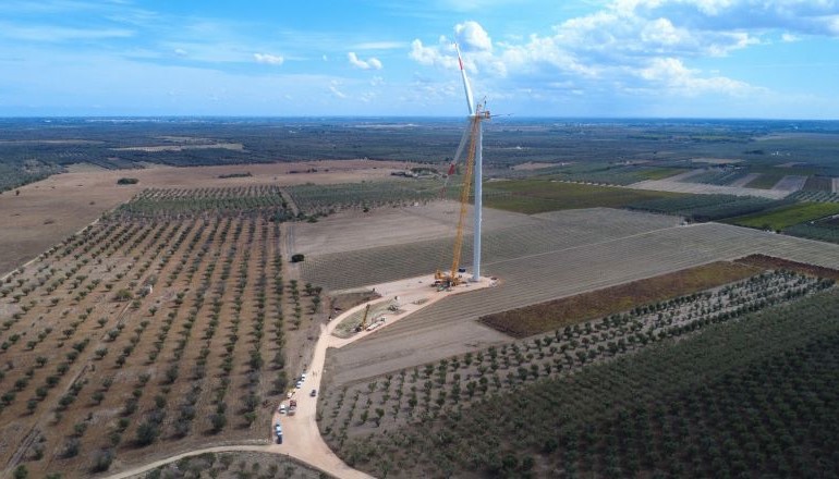 Final turbine installed at SSE Italy site Final turbine installed at SSE Italy site