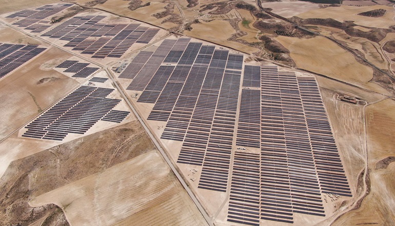 Q Energy turns sod on 52MW Spanish solar Q Energy turns sod on 52MW Spanish solar