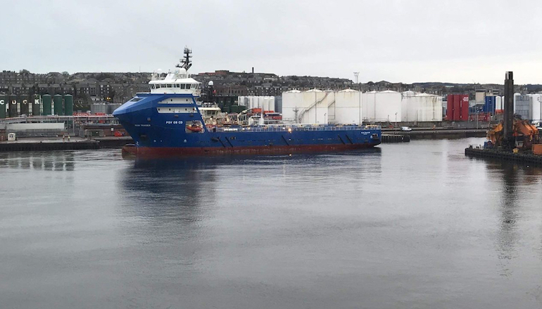 Norwegian crew supports Van Oord at Saint-Brieuc