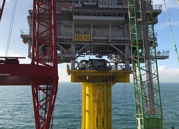 Rentel topside in place