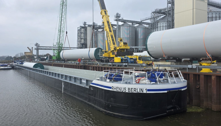 Enercon deploys new push barge for turbine transport