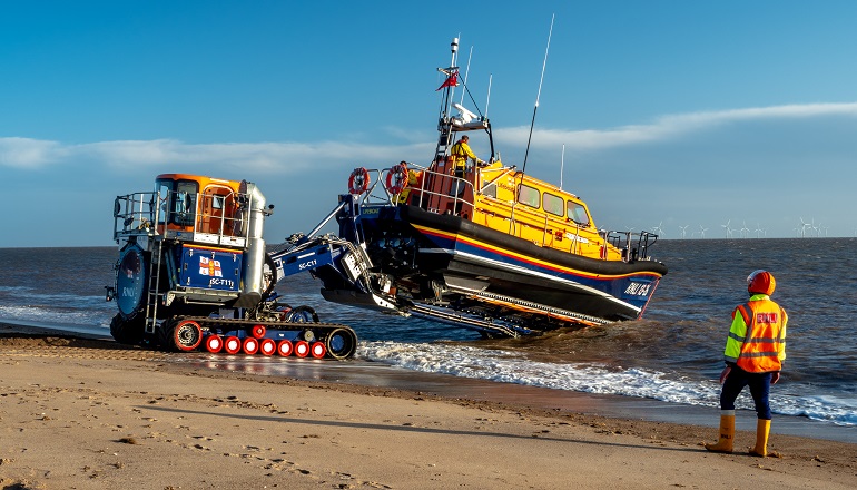 Orsted supports training at lifeboat charity Orsted supports training at lifeboat charity