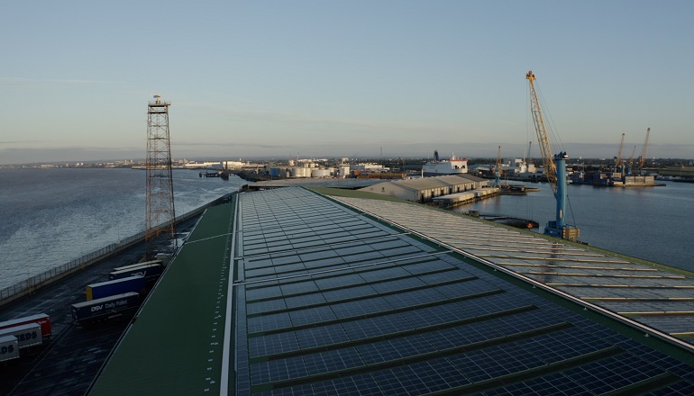 Port of Hull unveils 6.5MW UK solar roof Port of Hull unveils 6.5MW UK solar roof