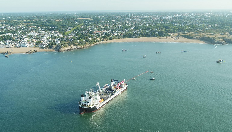 Saint-Nazaire cable work gets underway Saint-Nazaire cable work gets underway