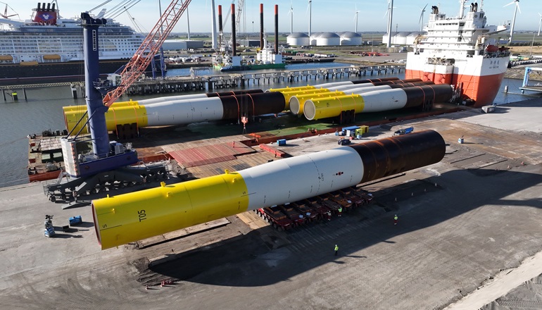 Eemshaven starts receiving Thor monopiles Eemshaven starts receiving Thor monopiles