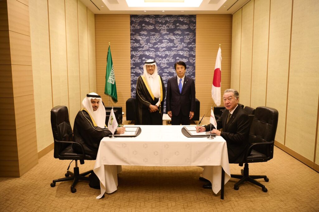 Saudi firm signs ‘record-breaking PPA’ Saudi firm signs 'record-breaking PPA'