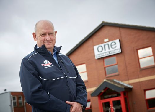 Danes set up shop in Hull Danes set up shop in Hull