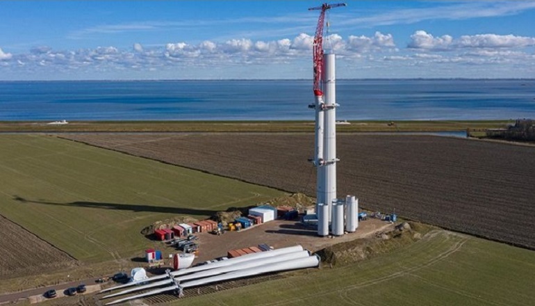 BWE accuses Autobahn GmbH of delaying wind rollout Enercon began installing the tower segments for its E-136 EP5 turbine using the LCC140 climbing crane in Eemshaven