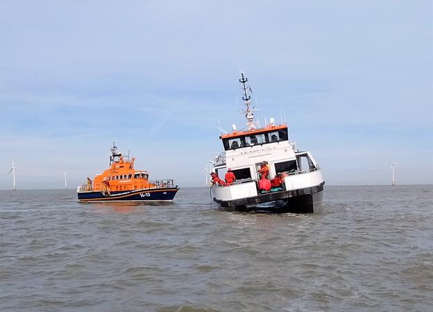 Lifeboat recovers Kentish CTV