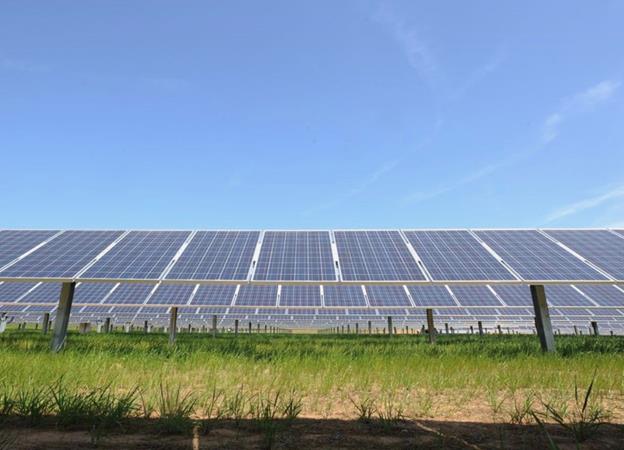 Shell acquires 2.9GW Indian renewables platform Shell seals 300MW Spanish solar power play