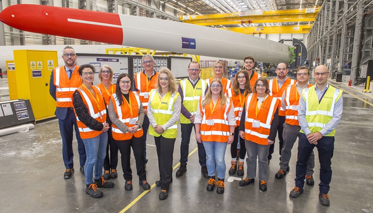 RWE unveils first Sofia turbine blade Siemens Gamesa lands 1GW onshore deal with RWE