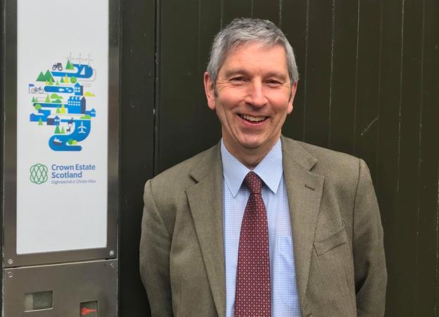 New king for Scots Crown