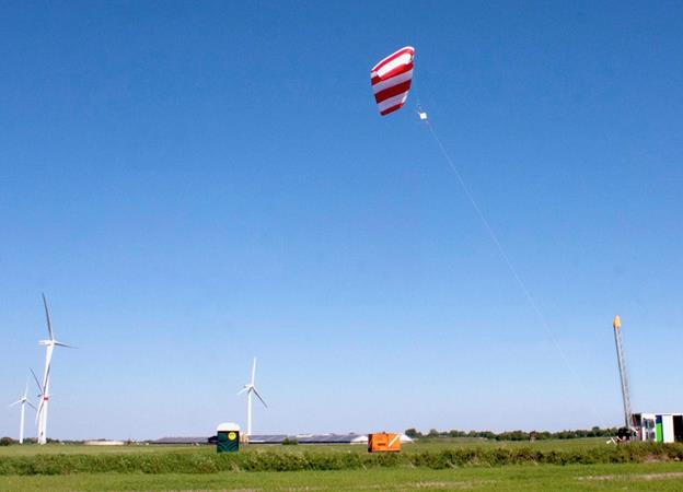 Germans pilot kite runner